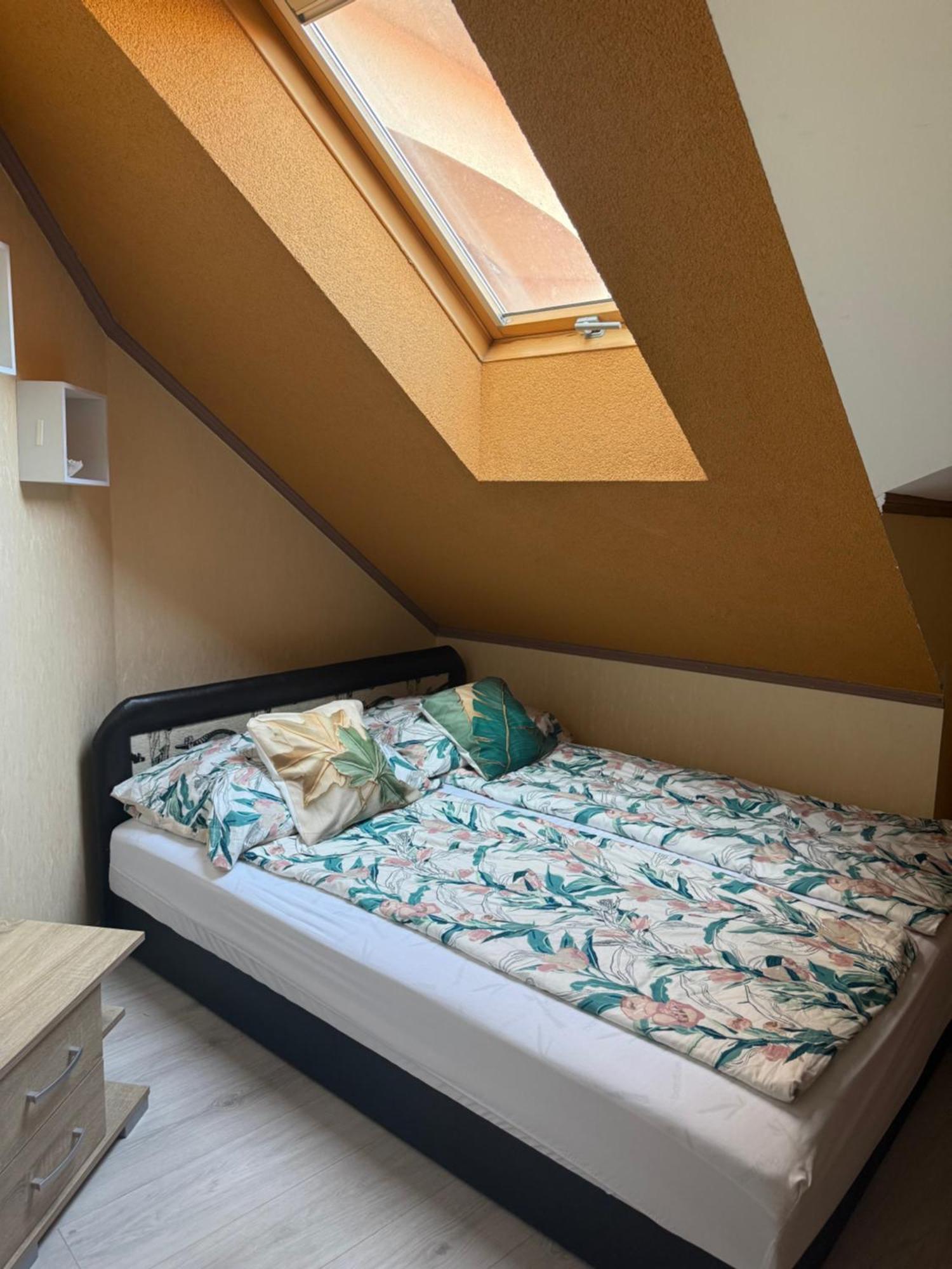 Apartamento Paris-Lux. Hajdúszoboszló Exterior foto